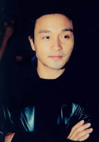 那个年代的帅哥之张国荣24张照片带你感受他的帅