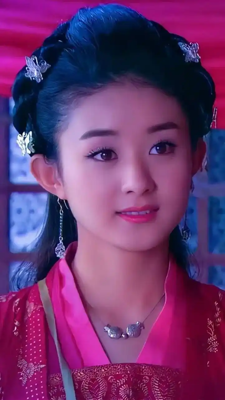 颖宝在追鱼传奇里出演的红绫好可爱