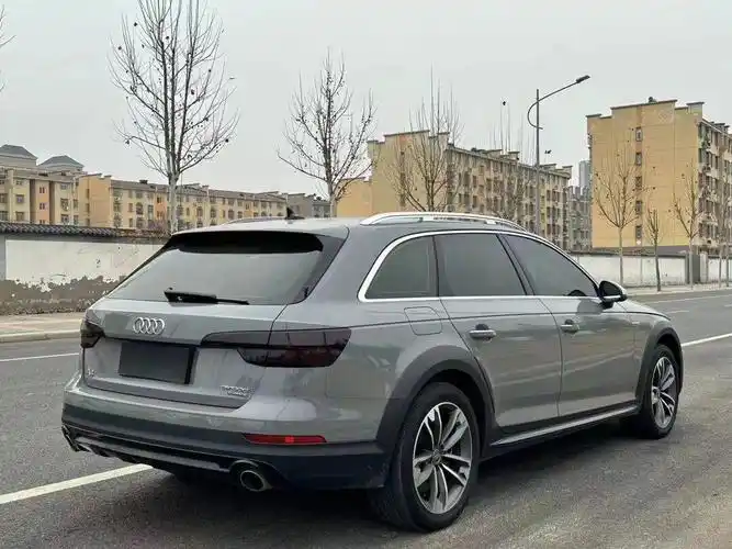 18年奥迪a4 瓦罐 旅行车