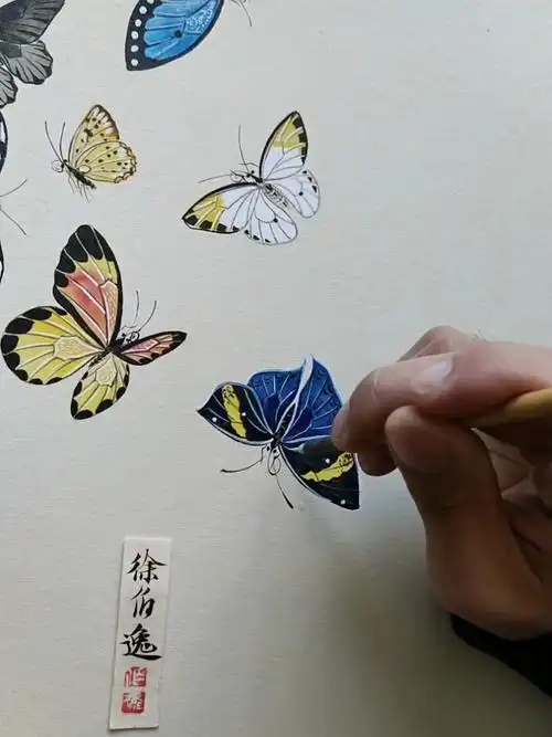 画一只漂亮的枯叶蝶