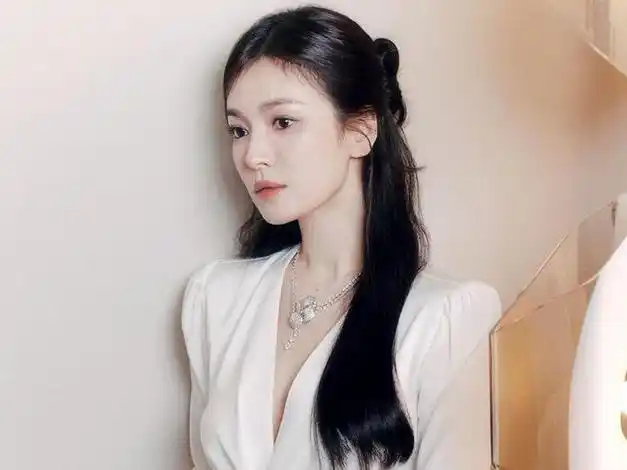 宋慧乔ins晒照 长发飘飘皮肤白皙插图9