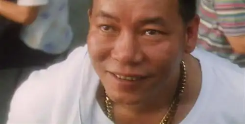 香港影圈大恶人,两年零收入,患病靠黑帮兄弟接济