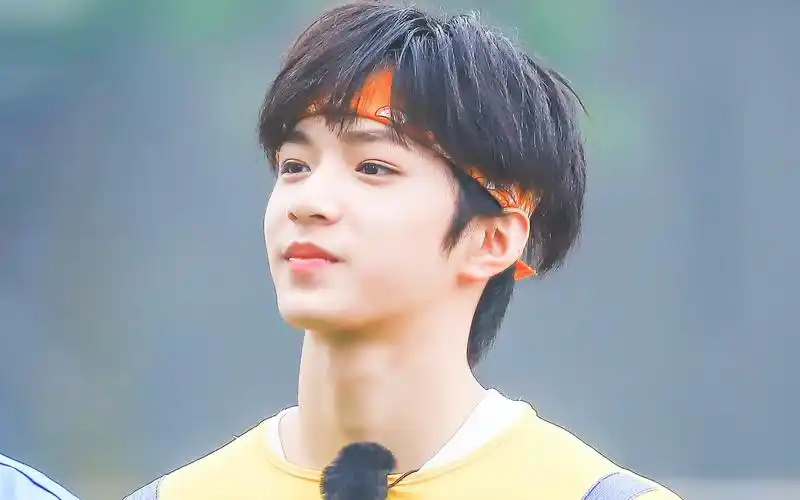 tf家族运动会刘耀文候场合集【上】