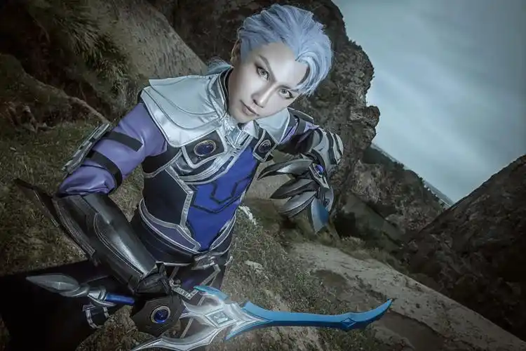 王者cos铠为何容忍魔铠他时刻提醒我自己是什么样的人