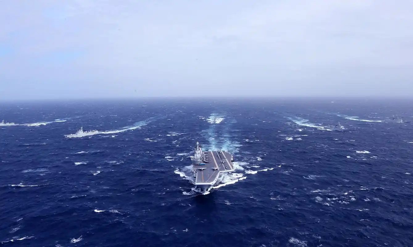 辽宁舰战斗群南海演练继续