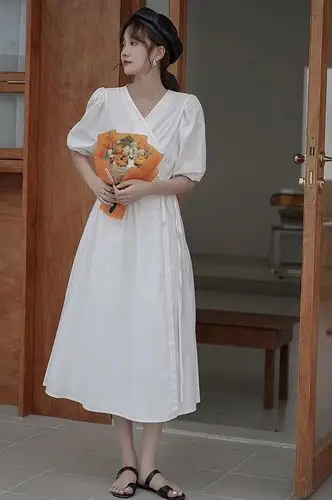 复古文艺法式连衣裙泡泡裙模特拍摄无头风拍摄