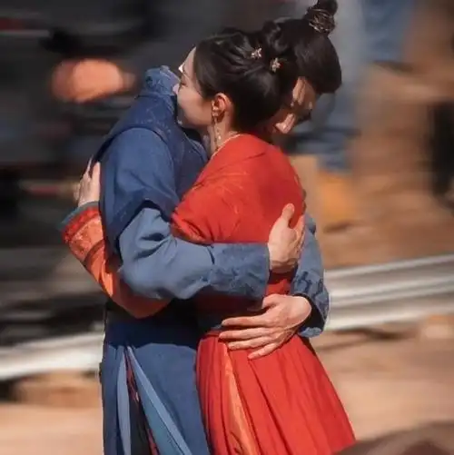 白鹿张凌赫,焉栩嘉张子枫,欧阳娜娜翟子路,今天娱乐记者又爆出白敬亭