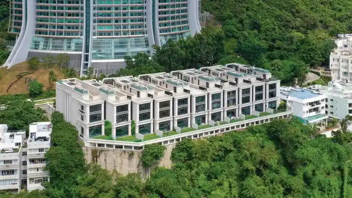 1 30 - 香港豪宅:港岛南区浅水湾道90号洋房4.01亿沽