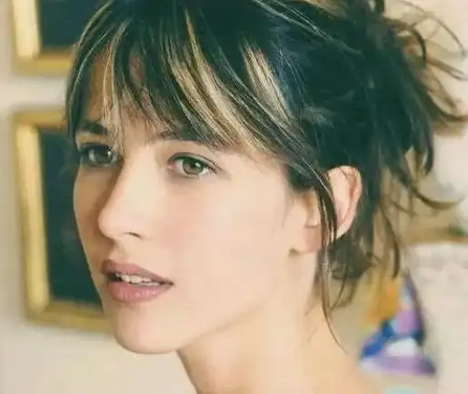 《火蓝刀锋》当中的娜莎扮演者是谁?