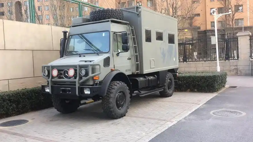 乌尼莫克奔驰越野房车高端订制动力充沛