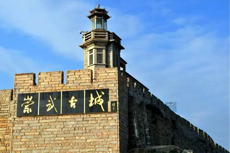 福建「崇武古城」是一个什么景点,有什么吸引人的地方和历史典故?