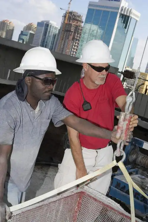 图,室外,白天,正面,工作服,制服,友谊,合作,团队,大厦,建筑,摩天大楼