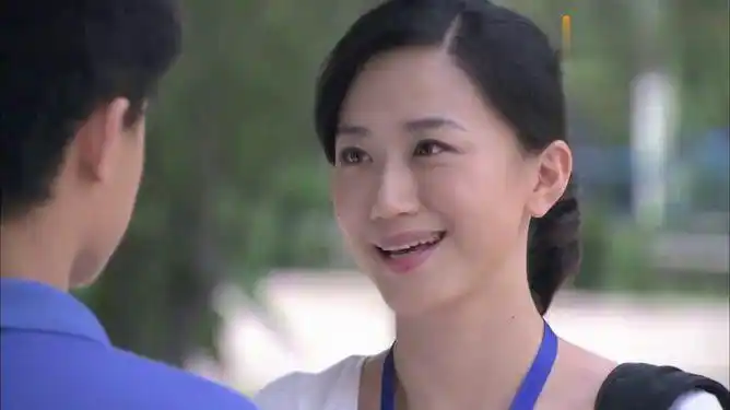 红蝎子母亲沉迷赌博儿子一年只能见到一次无奈找记者寻找