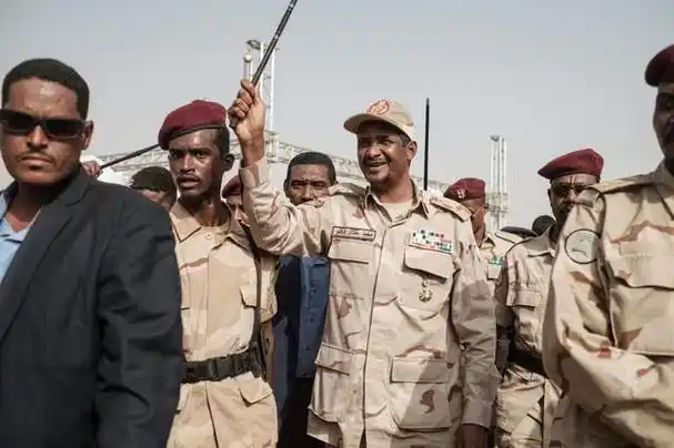 全名苏丹共和国,国土面积188万平方公里(2011年南苏丹未独立时,苏丹的