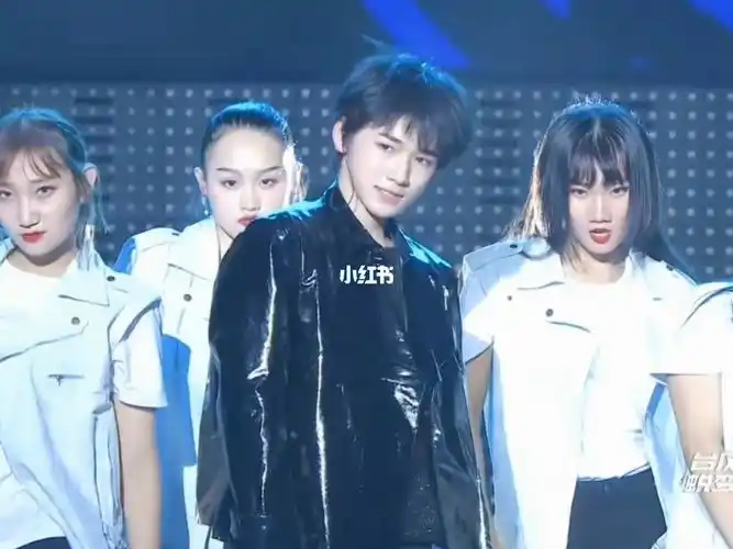 宋亚轩兰花草回顾一下出圈名场面吧