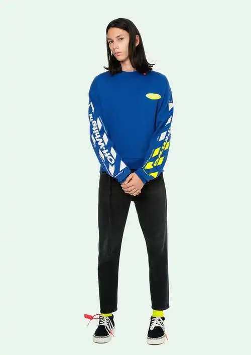 blue diagonals sweatshirt  sweatshirts  06 67,955  *pre-order