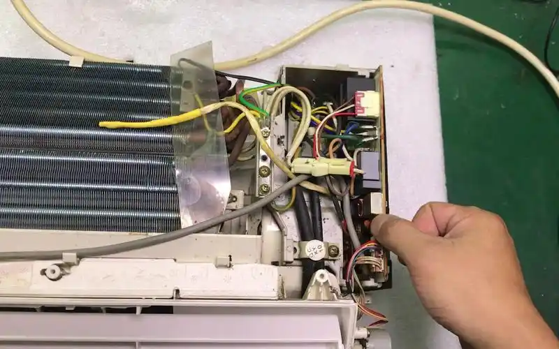 格力定频空调内机开机没反应维修视频