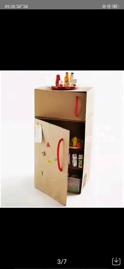 这个冰箱必用纸箱做亲