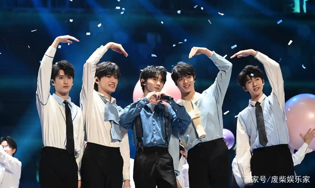 时代少年团获最佳组合,从2019到2021,他们再也不是小"糊"团了