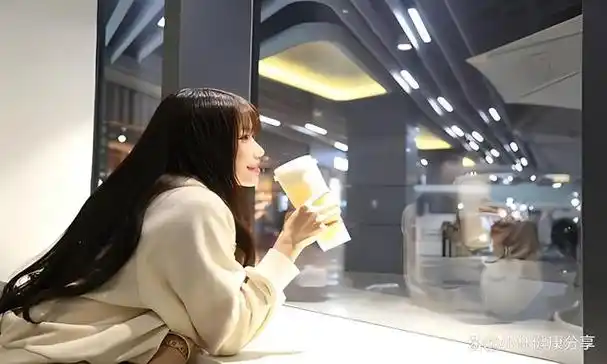 但是,近年来关于奶茶的负面新闻不断,其中最引人关注的就是其对女生的