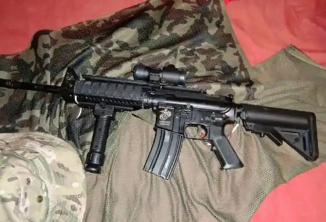 经久不衰的m4步枪系列_网易订阅