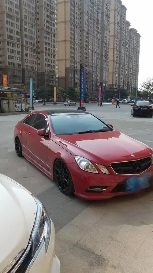 气动悬架李洋分享奔驰两门跑车w207改装气囊减震器低趴效果