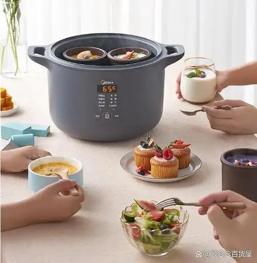 家用煲汤锅是一种非常实用的厨房用具,它可以帮助我们轻松烹制出美味