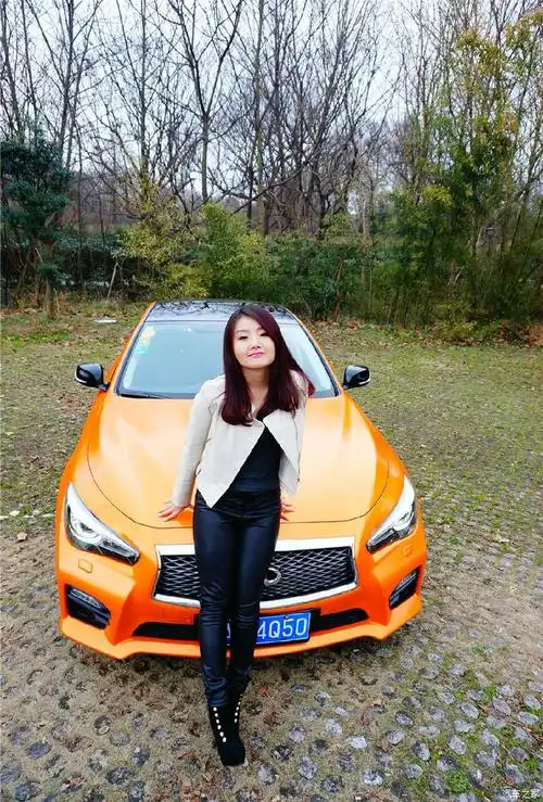 媳妇当车模女王媳妇与她的橘黄小野兽