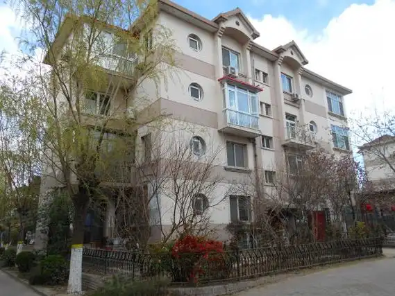 北京昌平龙泽龙城花园s区(别墅),,一克拉钻石品质,100平院,适合办公的