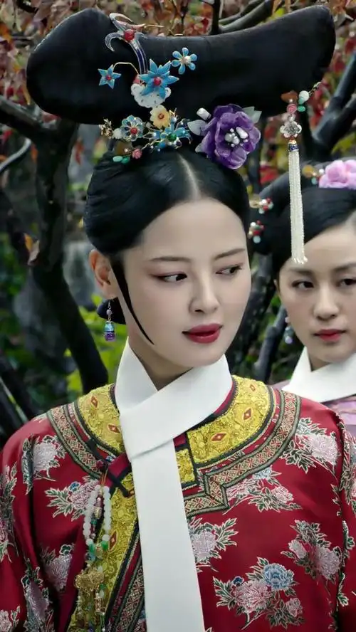 《如懿传》痴心错付的嘉贵妃:为了心中的白月光做尽坏事