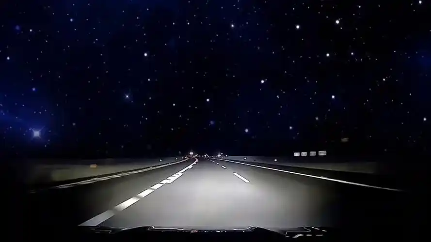 夜晚的高速 一人 一车 一dj 那感觉太快乐了#在路上 #高速