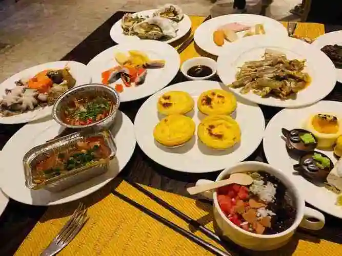 嘉发希尔顿逸林酒店·全日自助餐厅-"老婆在网上买的一个自助餐套餐