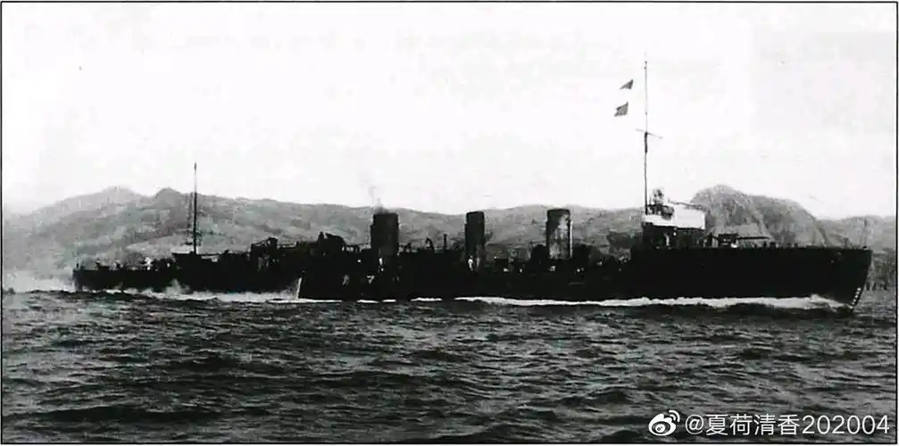 正在甑岛试验海域进行公试航行中的滨风号,照片拍摄于1917年2月22日.