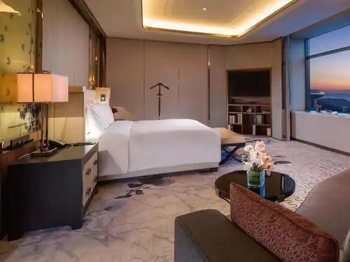 乌鲁木齐希尔顿酒店 (hilton urumqi)_高档型_预订优惠价格_地址位置_