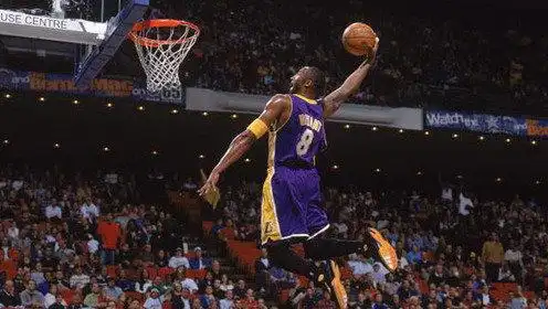 8号科比百大劲爆扣篮表演