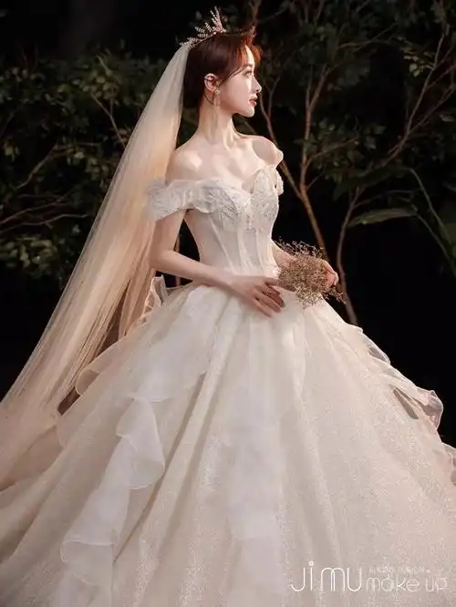 化妆造型|婚礼化妆师|婚庆|婚礼场布|婚礼风格|婚纱风格|婚纱礼服|礼