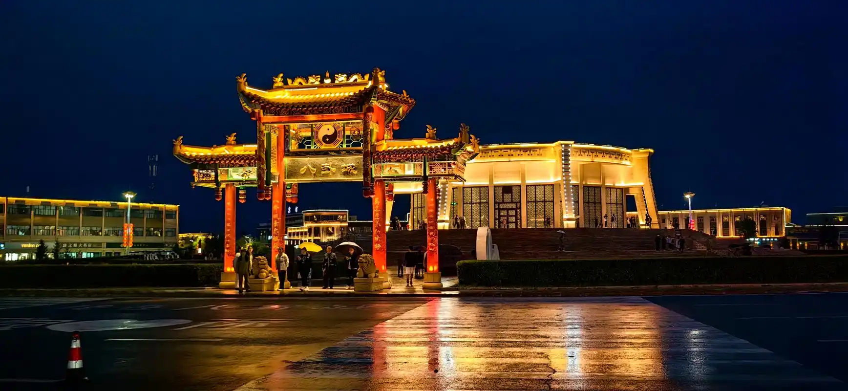 旅行摄影# 新疆伊犁州特克斯县八卦城呈放射状圆形,街道布局如善骀