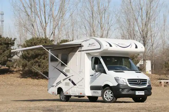 布伦卡诺324c型奔驰豪华房车,简洁大方,3.5汽油自动挡!_懂车帝