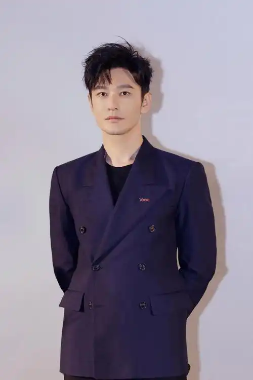 30岁男士成熟稳重的穿搭夏季,适合30 男士的轻熟穿搭,利落感十足 - 冷