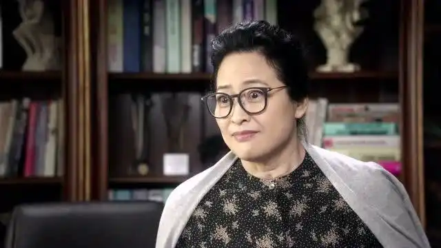 朱一龙亲手准备礼物,许娣:我儿终于注意女孩子了