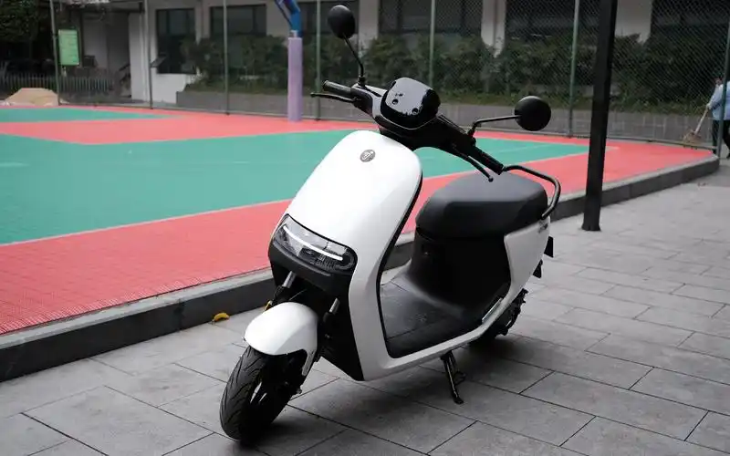 小米九号电动车体验,值6000元吗?【腾飞】