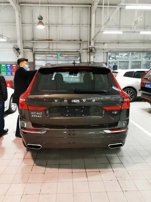 喜提沃尔沃xc60/松林灰