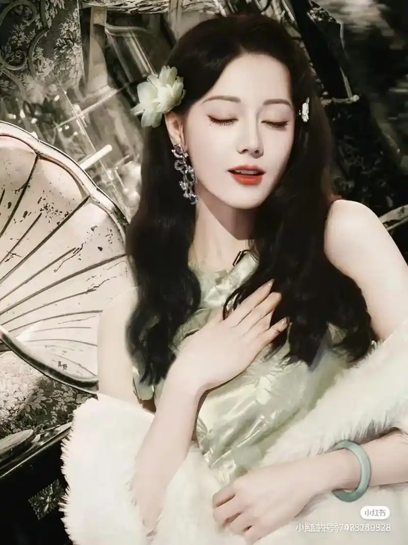 迪丽热巴迪力木拉提 #迪丽热巴美神降临 #美炸了 我又又来 - 抖音