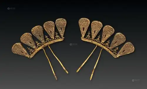 0886元代银鎏金桥形对钗