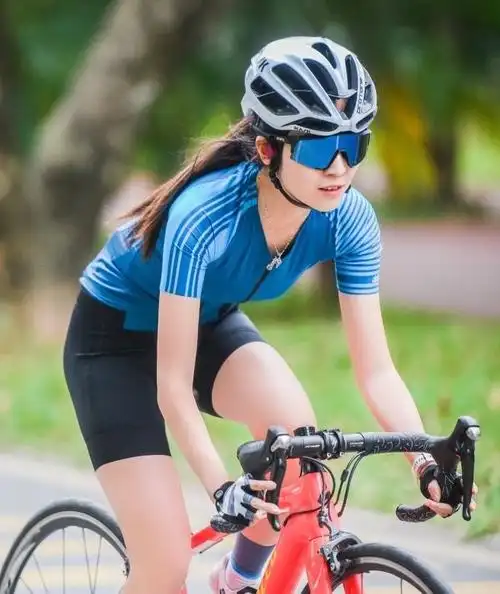 爱骑车的女生,请一定要珍惜……|骑行|白皙_网易订阅
