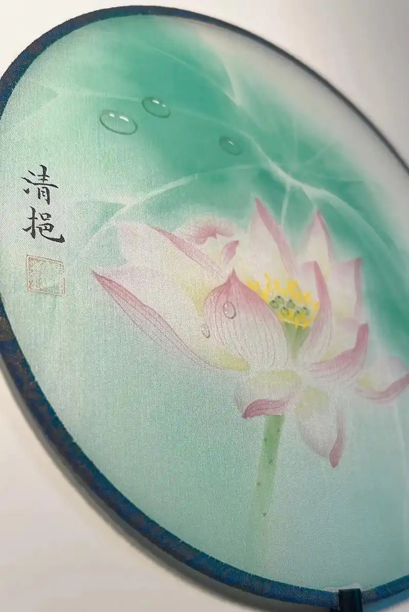 荷花～#古风扇子 #团扇 #手绘国画作品 #国画也抖音 #扇 - 抖音