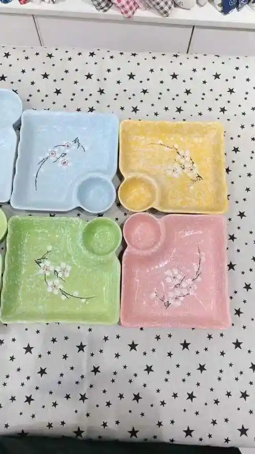 好吃不如饺子,吃水饺当然要用最漂亮的盘子装了