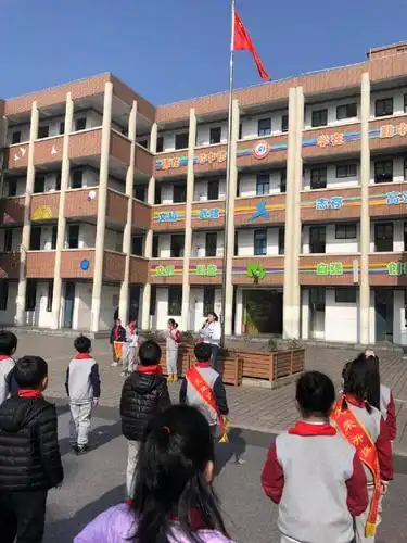 凤溪小学凤星路校区开展预防近视六个一宣传活动
