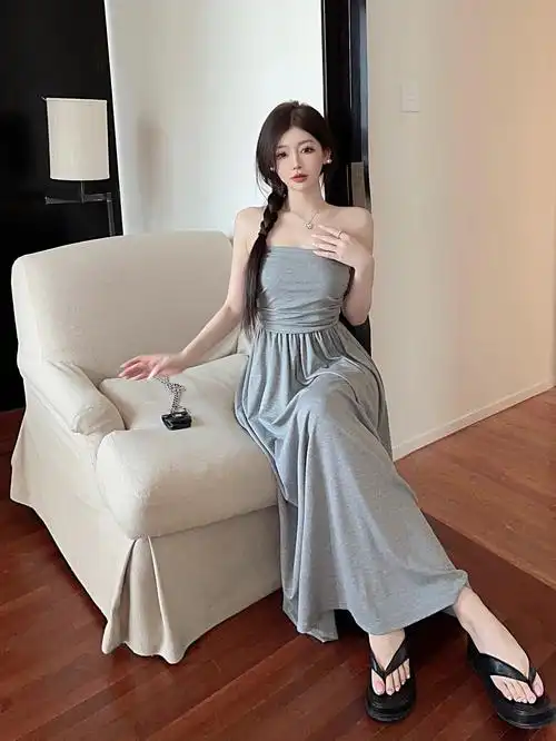 实拍法式一字肩抹胸连衣裙女夏复古性感露肩修身显瘦中长款连衣裙