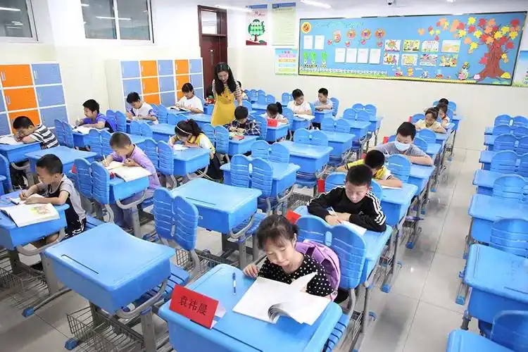 多彩假期山东泰安25万多名小学生结束第一期暑假托管